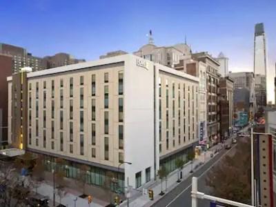 Home2 By Hilton Convention Center 3*